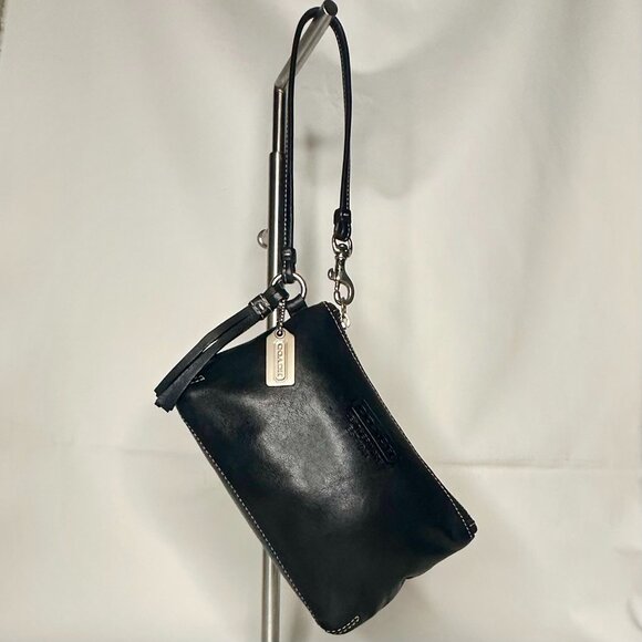 Coach Vintage Hamptons Legacy Soft Black Leather Wristlet Silver Hangtag Y2K - Picture 1 of 13